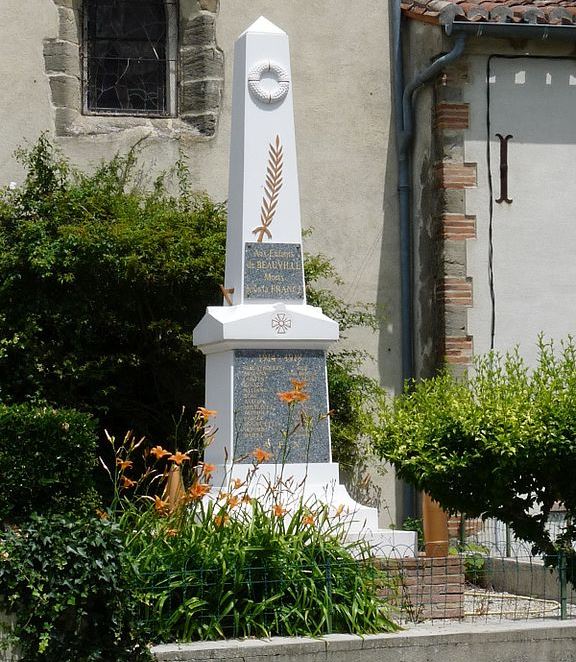 Oorlogsmonument Beauville #1