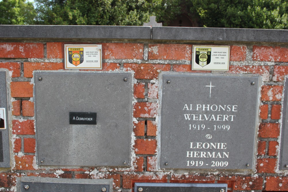 Belgian Graves Veterans Dalle Vivenkapelle #3