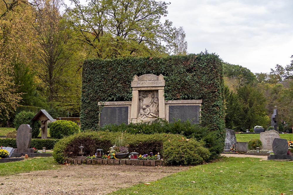 War Memorial Winden