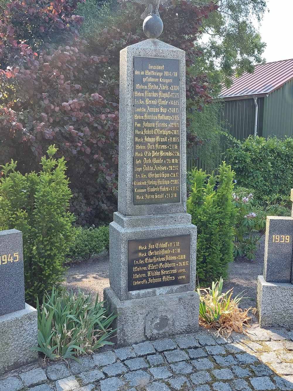 War Monument Boen #5
