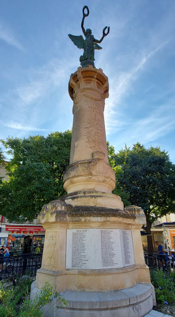 War Memorial Frontignan #4