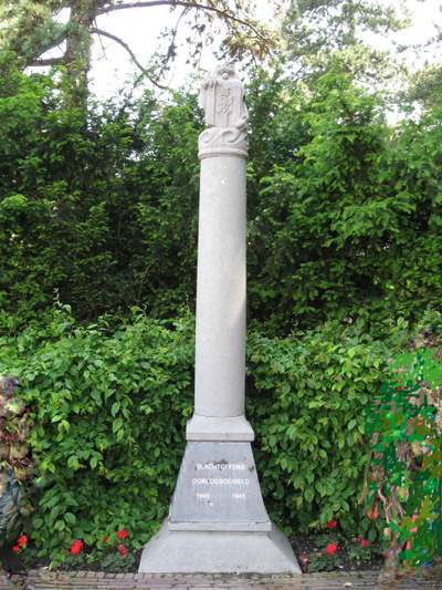 War Memorial `s Heer Arendskerke