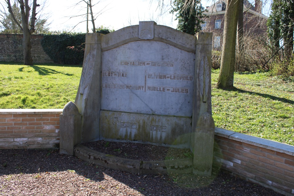 War Memorial Sirault #4