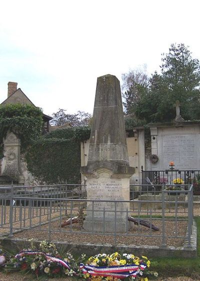 Oorlogsmonument Fourqueux #1