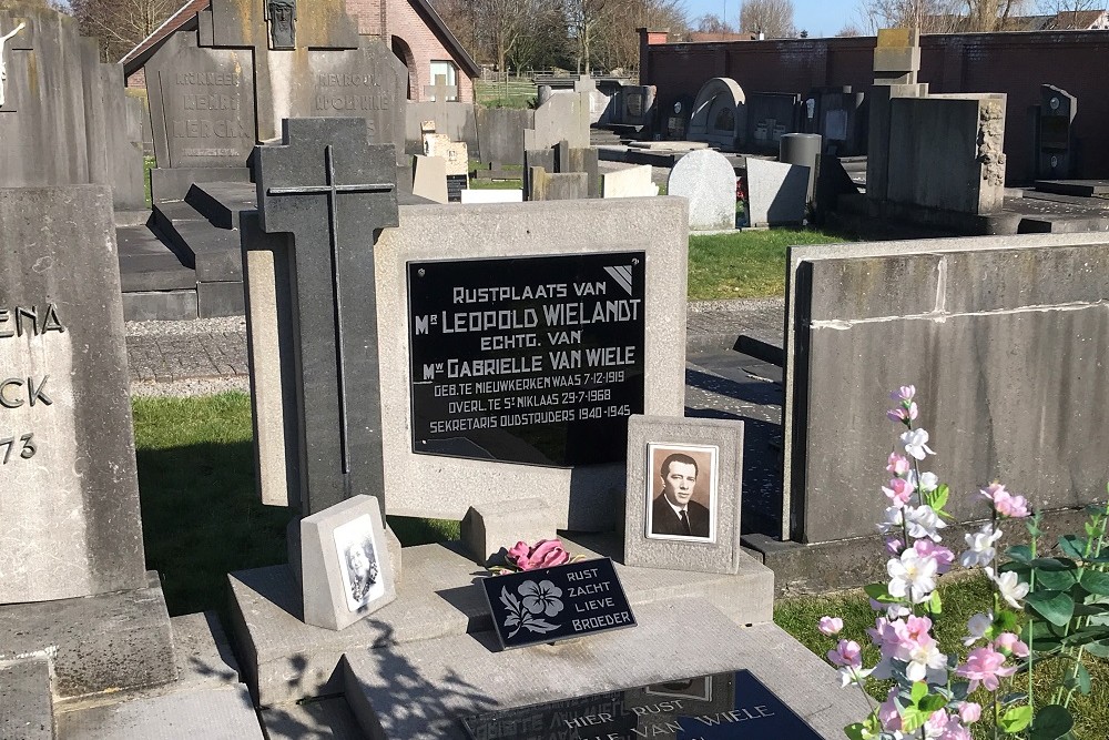 Belgian Graves Veterans Nieuwkerken-Waas #5