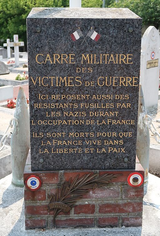 Monument Tweede Wereldoorlog Cimetière Voltaire de Suresnes