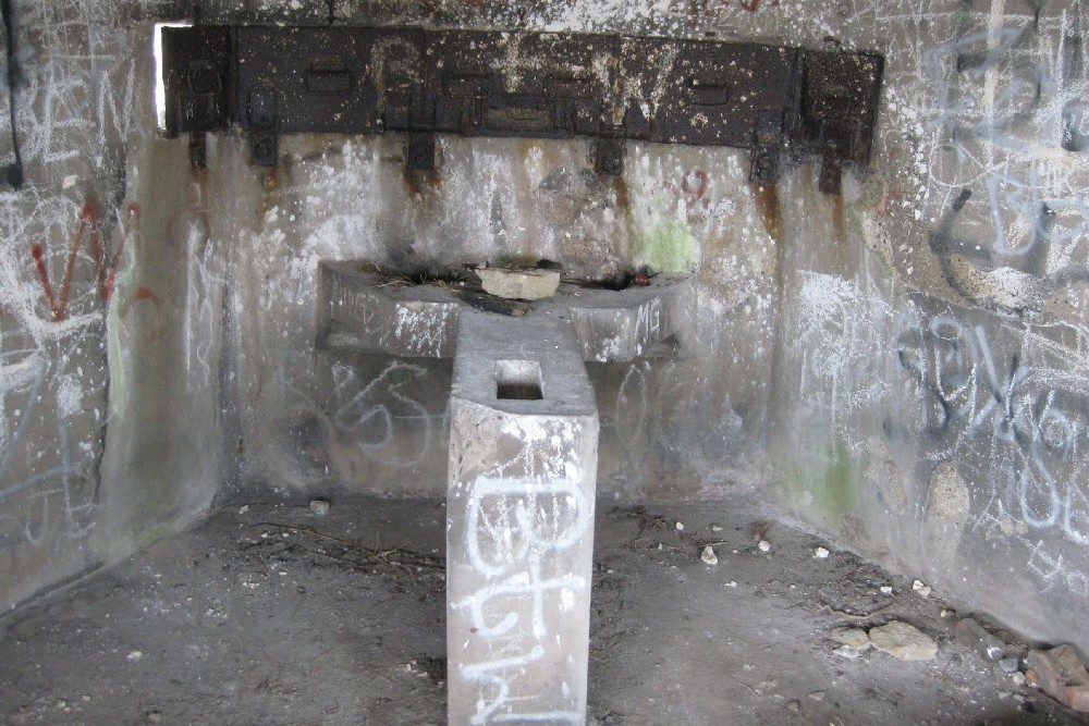 Pillbox FW3/22 East Tilbury #4