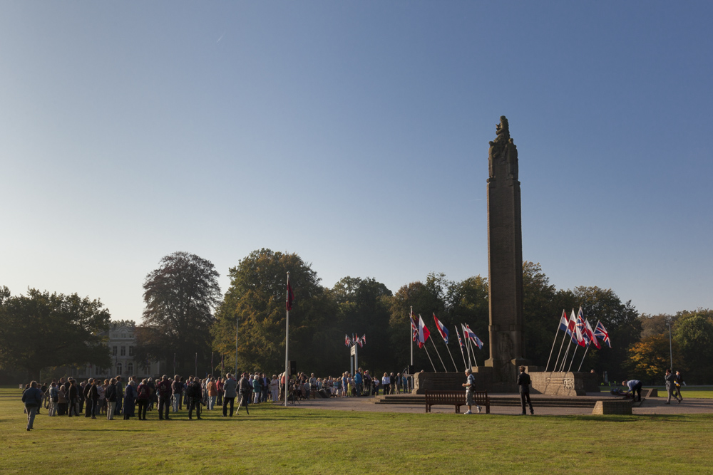 Airborne Monument Oosterbeek #2