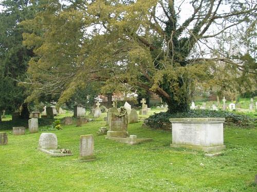 Oorlogsgraven van het Gemenebest St. Andrew Churchyard #1