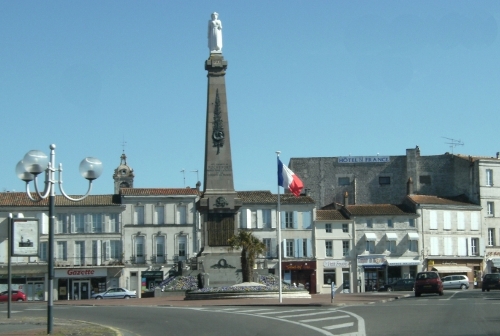 Oorlogsmonument Rochefort, France #1