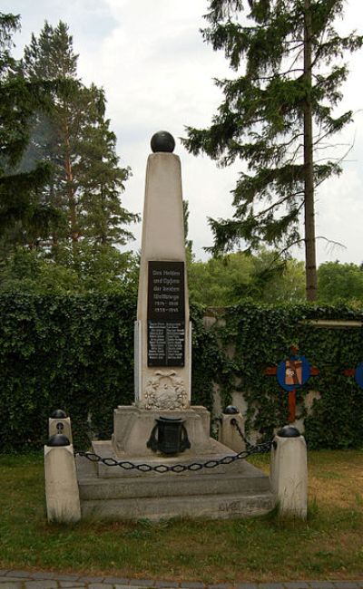 Oorlogsmonument Tattendorf #1