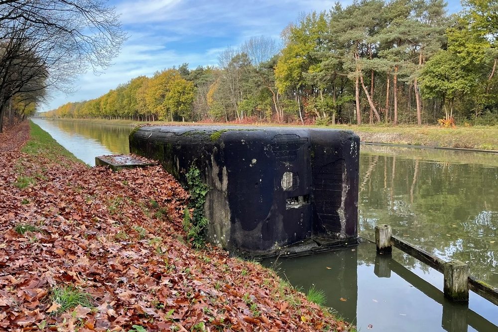 Bunker 9 Border Defence Bocholt-Herentals Canal #2
