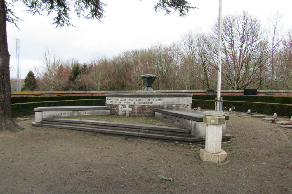 War Memorial Wespelaar #2