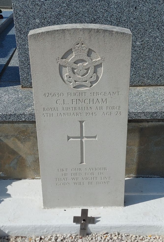 Commonwealth War Graves Royan #5