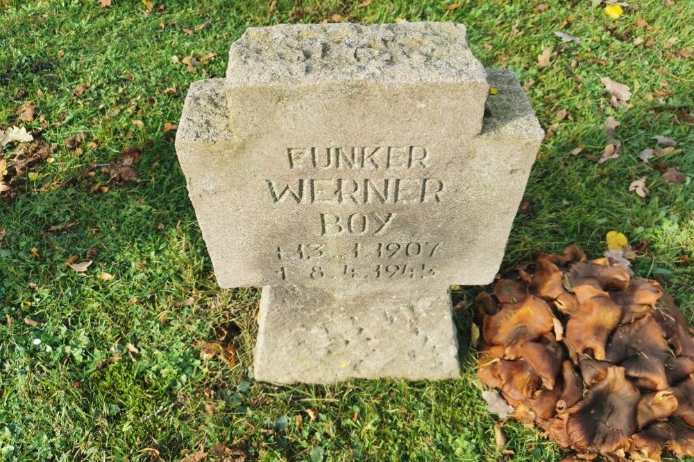 German War Graves Altenbögge-Bönen #4