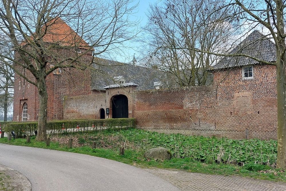 Castle Tongelaar Memorial #3