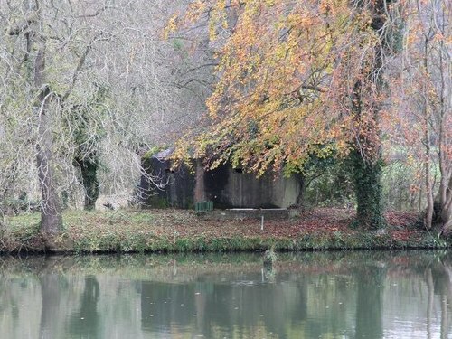 Pillbox FW3/28A Pangbourne #1