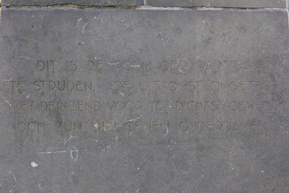 Grafmonument Piet de Springer Nederlands Hervormde Begraafplaats Langbroek #2