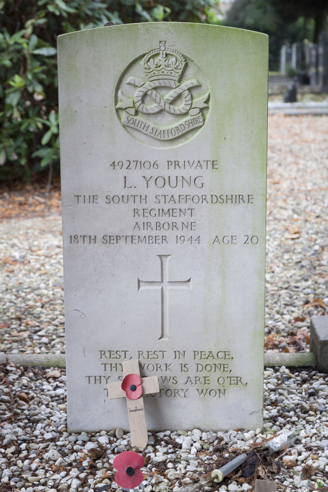 Commonwealth War Graves General Cemetery Elst #3