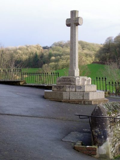 Oorlogsmonument Stokenham #1