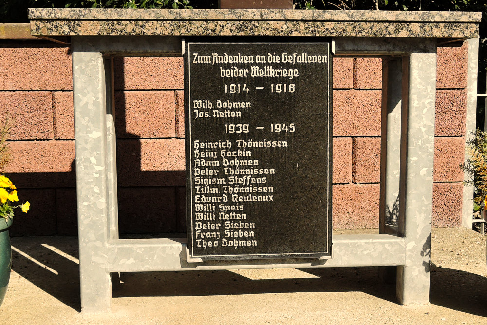 Monument Omgekomen en Vermiste Soldaten Doverhahn #2