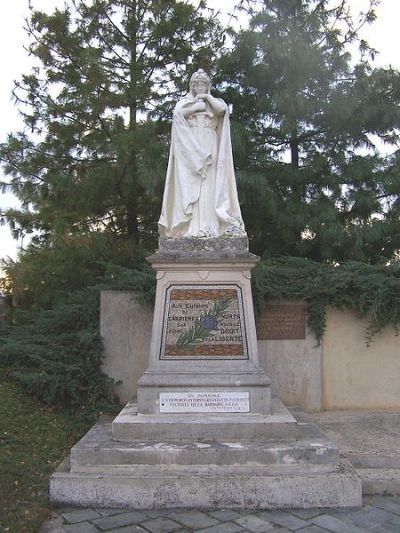 War Memorial Carrires-sur-Seine #1