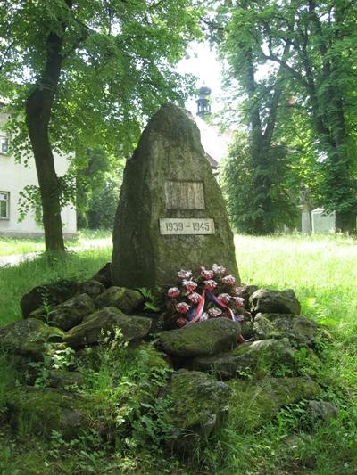 War Memorial sob