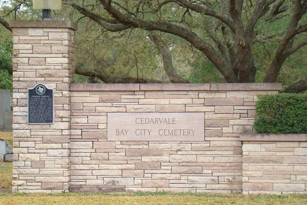 American War Graves Cedarvale Bay City Cemetery #1