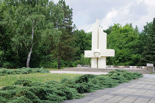 Soviet War Cemetery Lbben