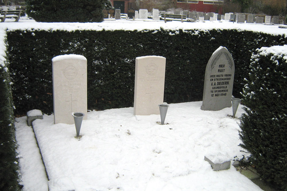Dutch War Graves Communal Cemetery Spijkenisse #5