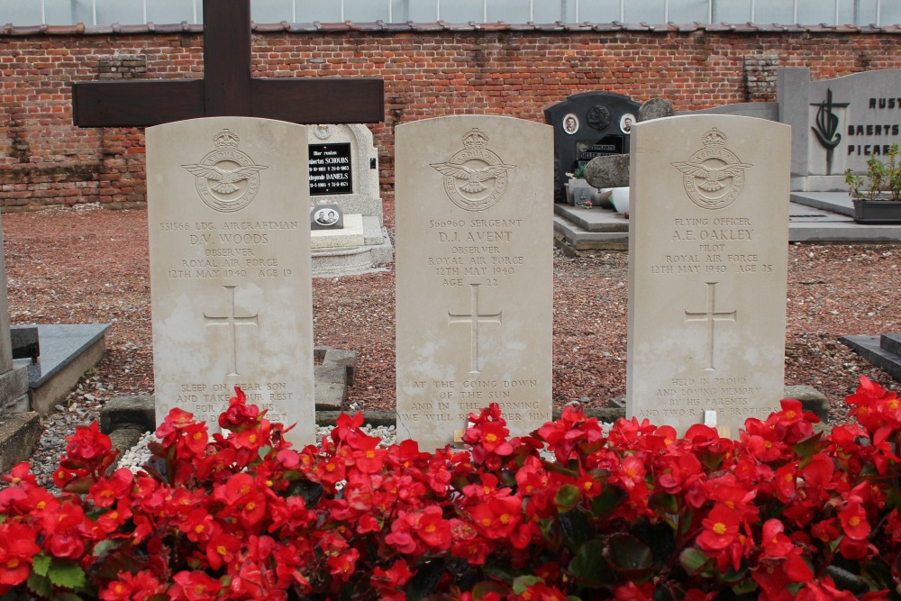 Commonwealth War Graves Munsterbilzen #1