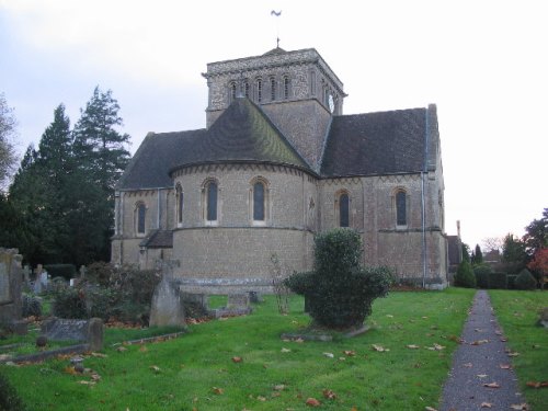 Commonwealth War Graves Holy Trinity Churchyard