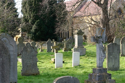 Commonwealth War Graves St. Lawrence Churchyard