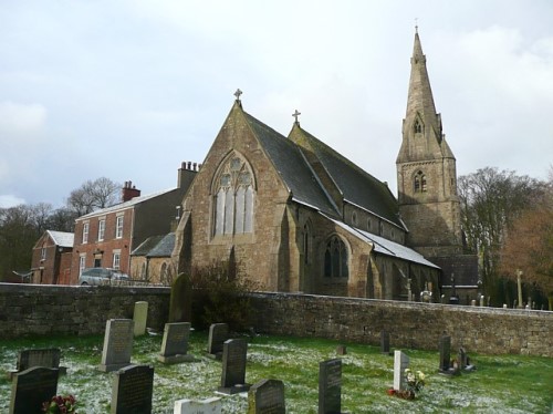 Commonwealth War Graves St. Thomas and St. Elisabeth Roman Catholic Churchyard