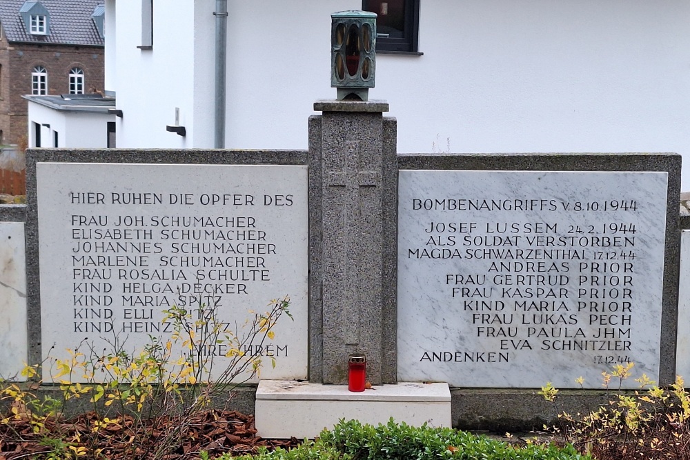 Monument Victims Bombing 8-10-1944 #2