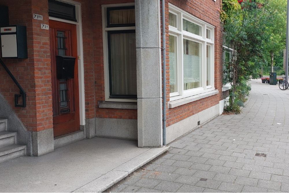 Stumbling Stone Stationssingel 71 #3