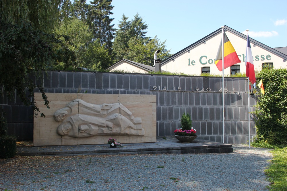 Oorlogsmonument Saint-Hubert #1