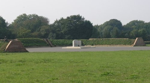 Monument RAF Kenley