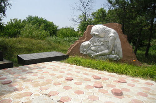 Mass Grave Russian Soldiers & War Memorial 1943 #1