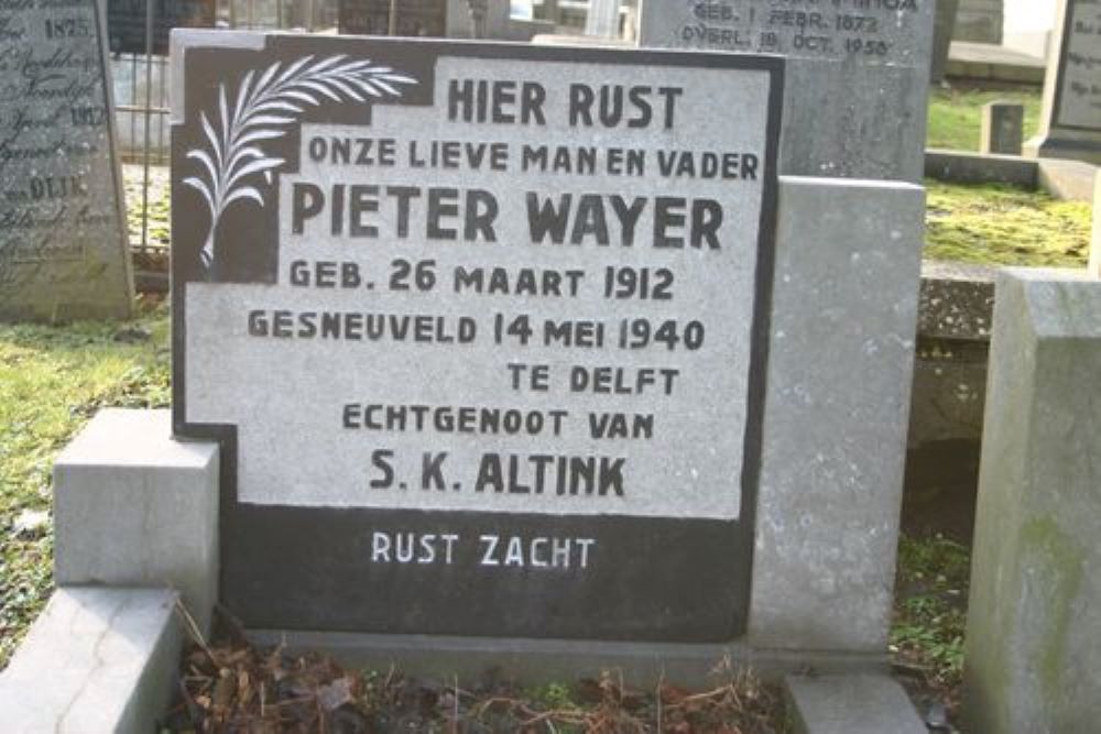 Dutch War Grave Engelbert #3