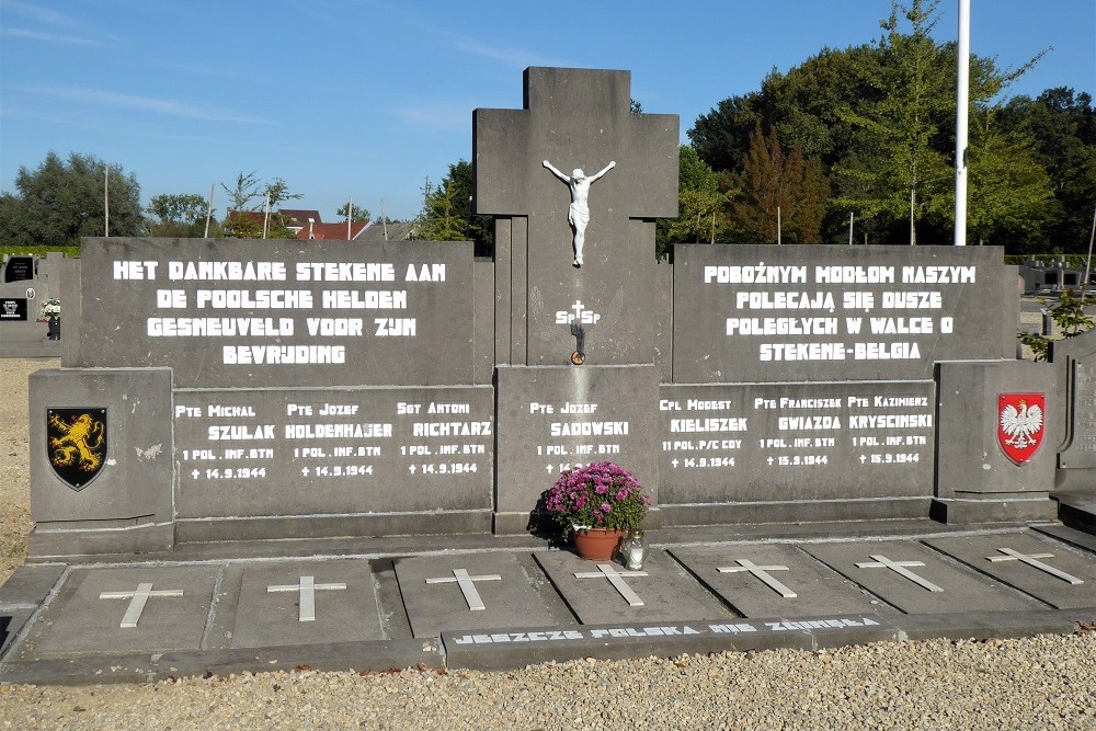 Grave Memorial Polish Soldiers Stekene #1
