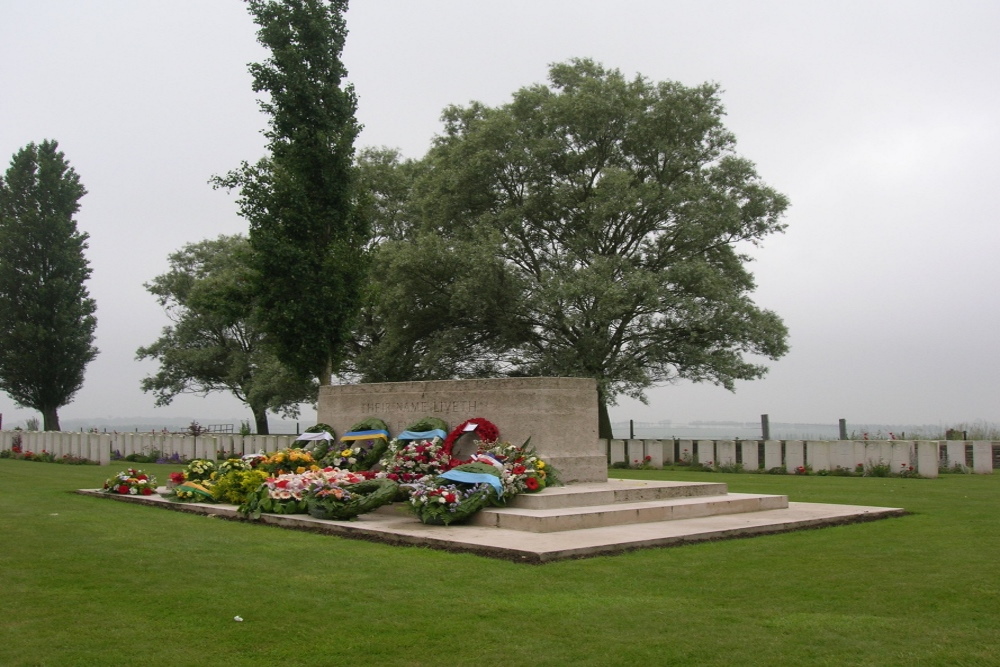 Commonwealth War Cemetery Messines Ridge