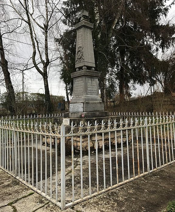 War Memorial Chatelay #1