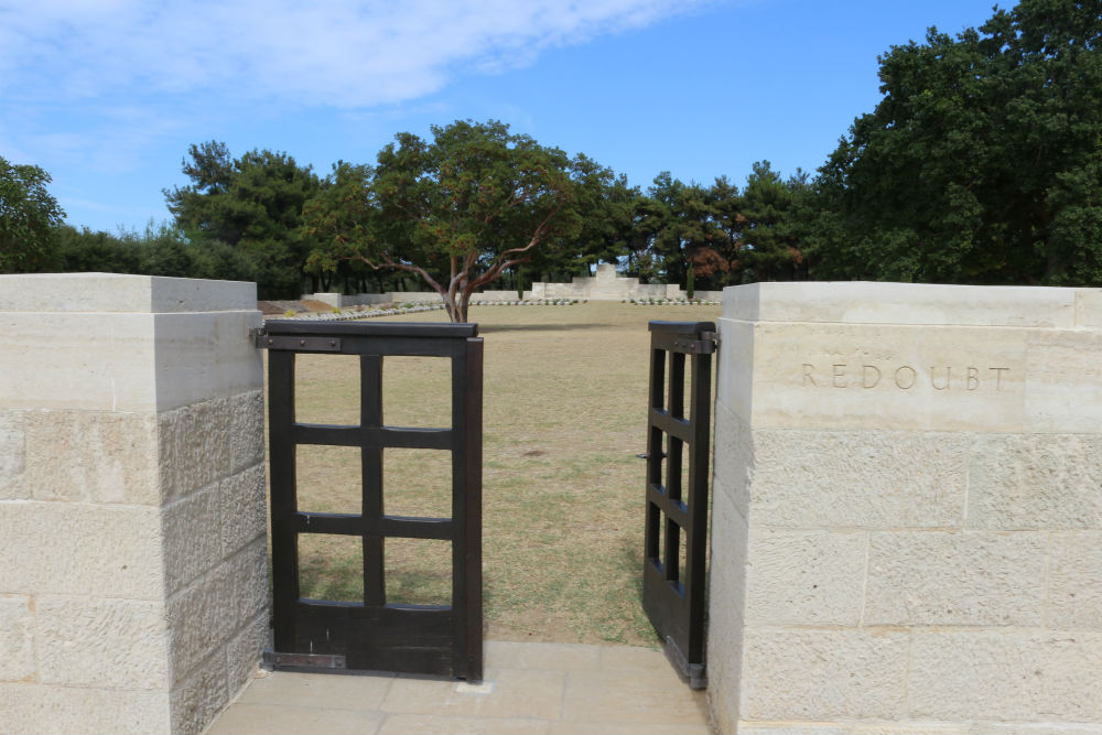 Redoubt Commonwealth War Cemetery