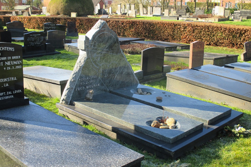 Dutch War Graves Aduard #4