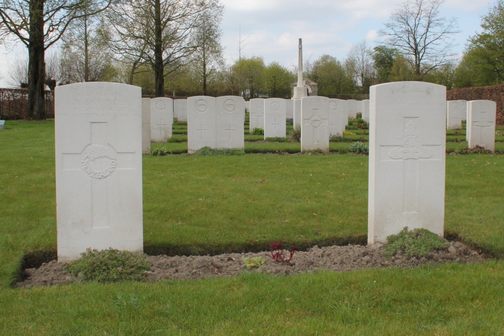 Commonwealth War Cemetery Oxford Road #3