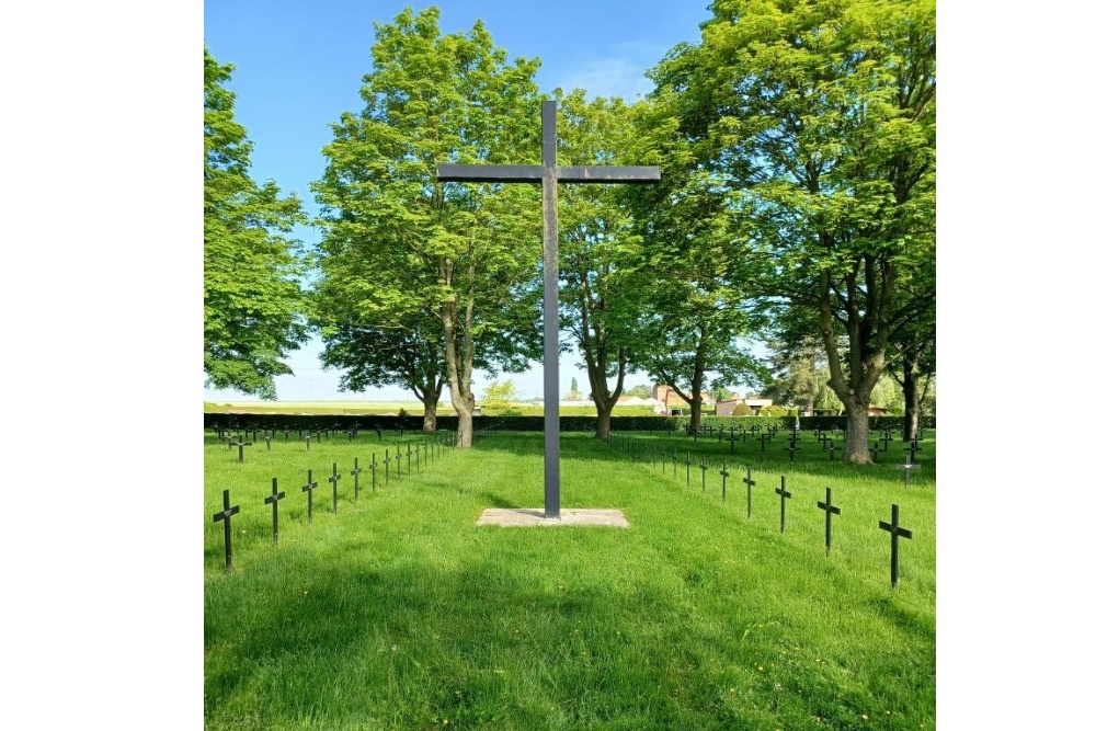 Duitse Militaire Begraafplaats Bouchain 1914-1918 #2