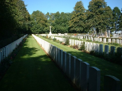 Oorlogsgraven van het Gemenebest Villers-Faucon Extension #1