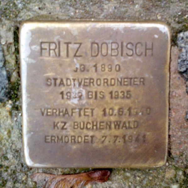 Stolpersteine Rathausplatz 1