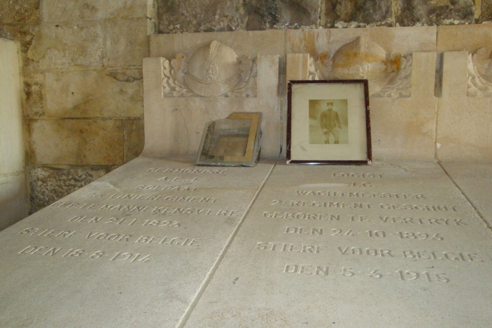 Belgische Oorlogsgraven Necropolis Grimde #1